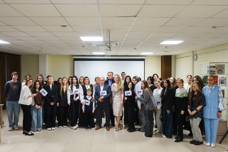 Участники фестиваля «Сила России – в единстве народа»