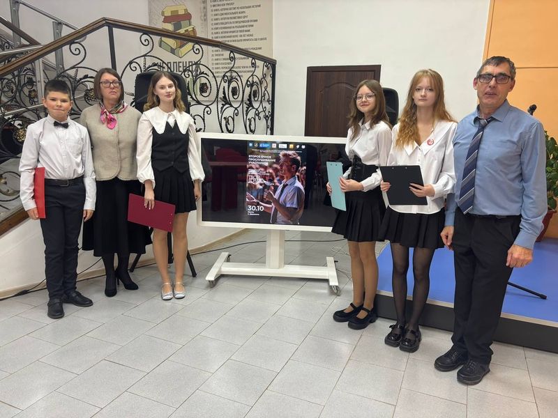 Участники очного прослушивания проекта "Твой голос" в Дедовичах