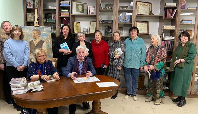 Творческая встреча с писателем Павлом Кренёвым