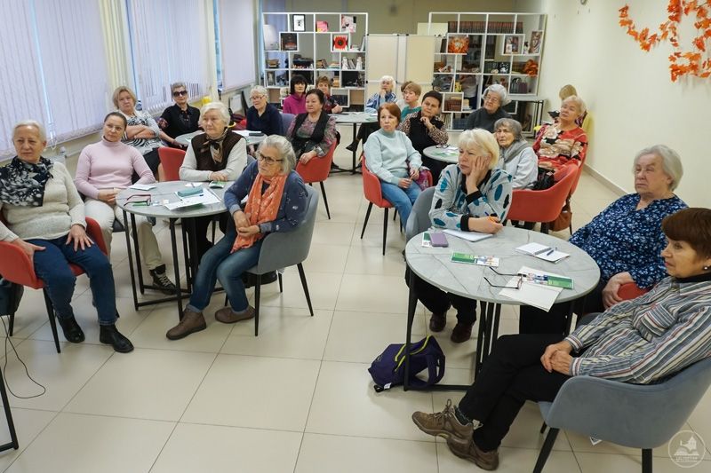 Участники Дня информации «Кибер-мошенничество: как не попасться на крючок» 